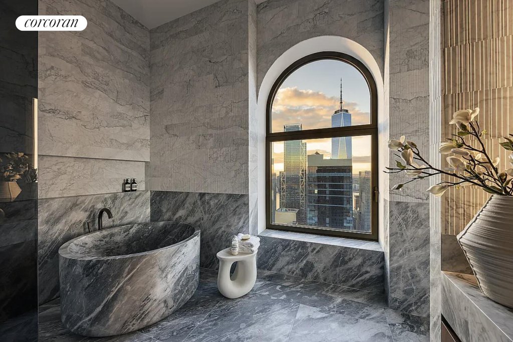 130 William Street, Unit PH65 photo 10