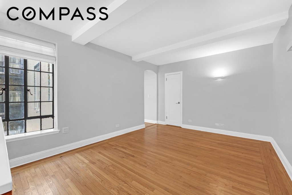 333 East 43rd Street, Unit 705 photo 4