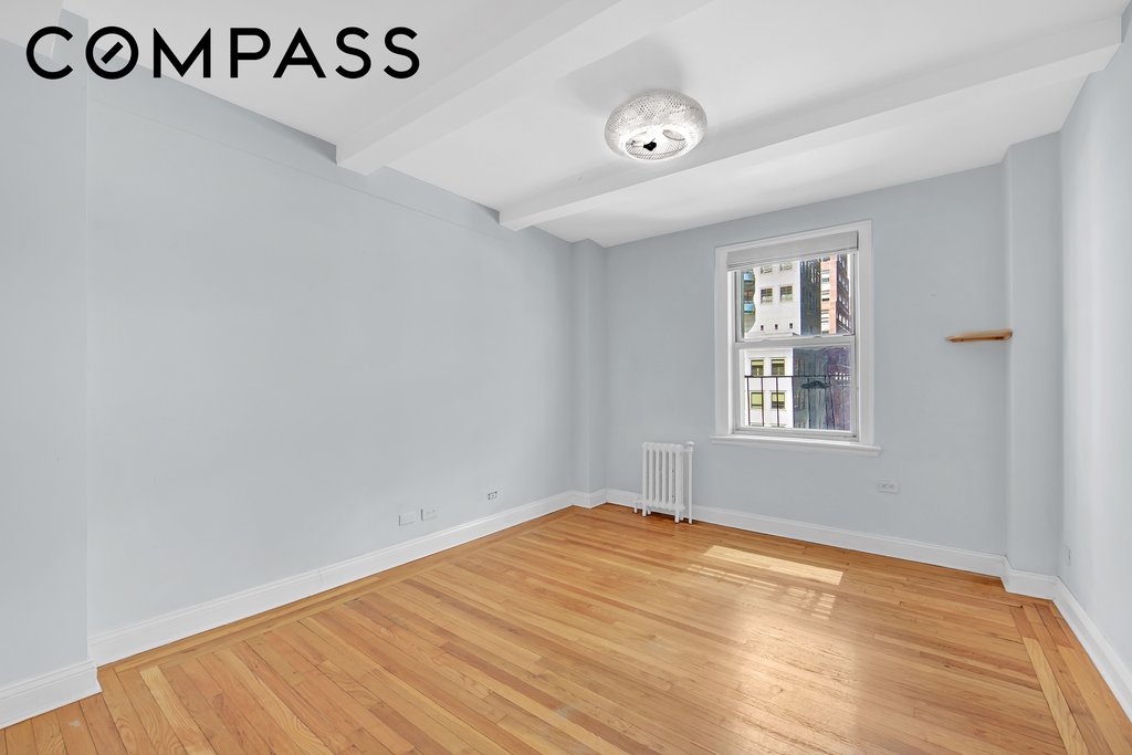 333 East 43rd Street, Unit 705 photo 6
