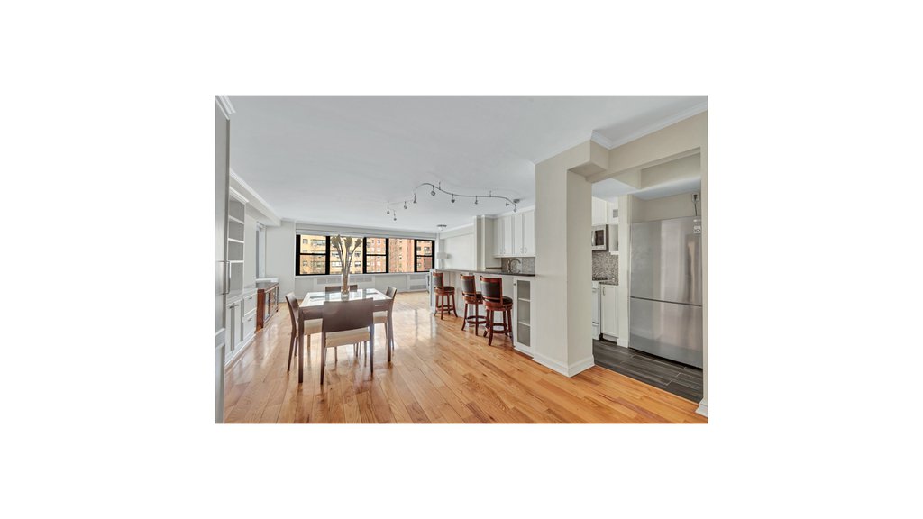 420 East 55th Street, Unit 10D