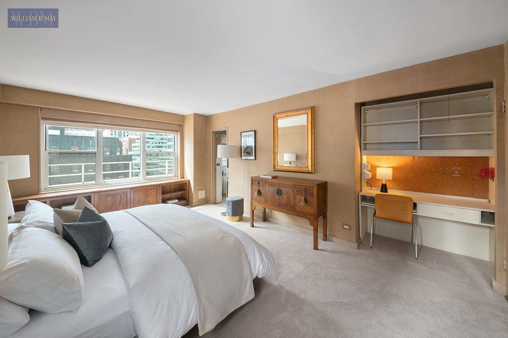 150 East 61st Street, Unit 15B photo 11