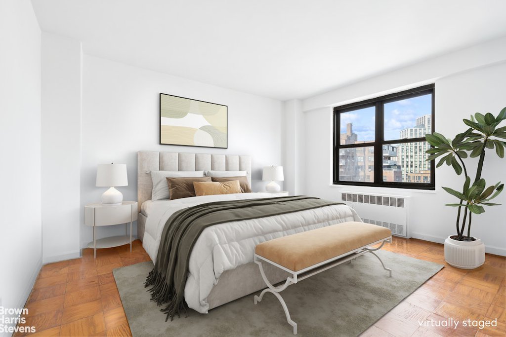 266 East Broadway, Unit B1804 photo 4