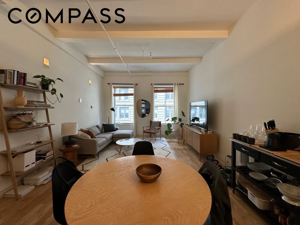 16 West 19th Street, Unit 8B photo 2