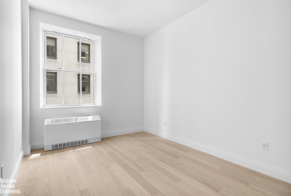 1 Wall Street, Unit 1517 photo 4