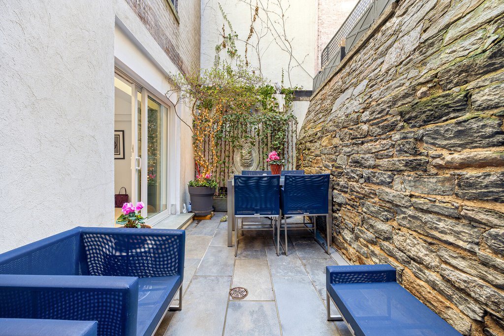 108 East 66th Street, Unit 1C photo 4