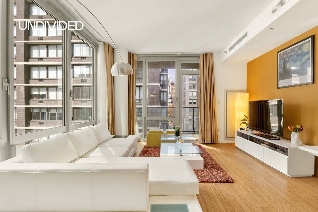 303 East 33rd Street, Unit 6A photo 2