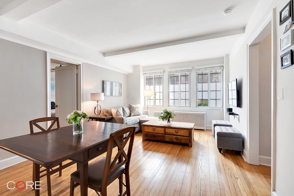 321 East 43rd Street, Unit 109