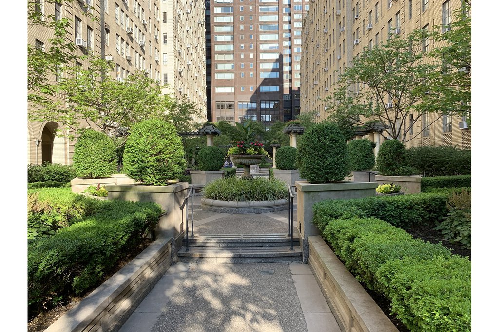 353 West 56th Street, Unit 3J photo 8