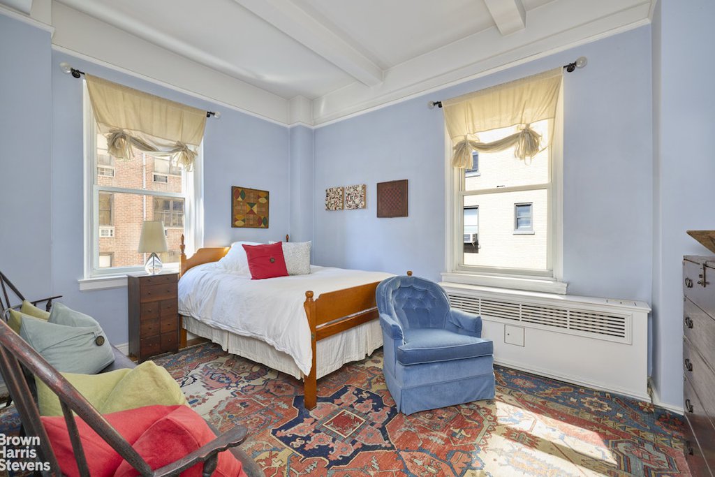1349 Lexington Avenue, Unit 5G photo 4