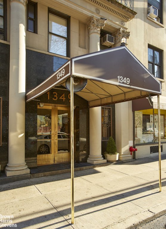 1349 Lexington Avenue, Unit 5G photo 8