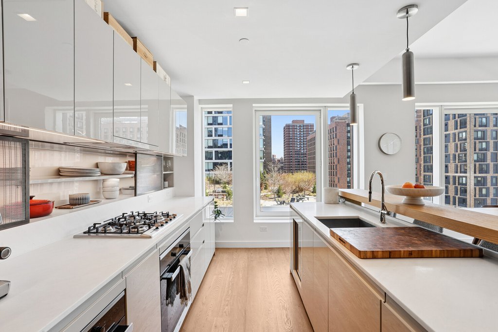 202 Broome Street, Unit 7M photo 5
