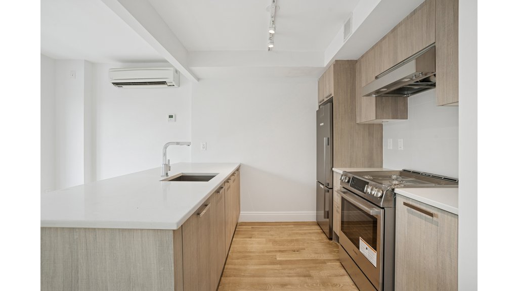 189 Cooper Street, Unit 4A photo 2