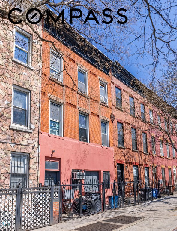 2005 Fulton Street