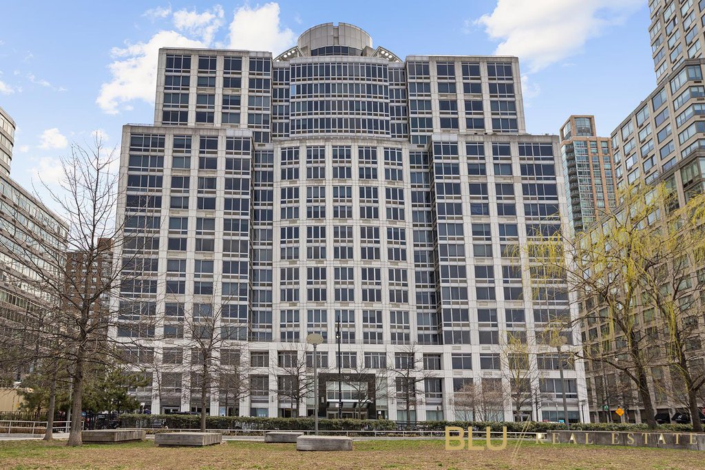 120 Riverside Boulevard, Unit 11L photo 12