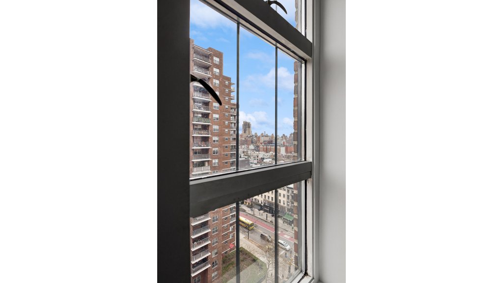 410 West 24th Street, Unit 15C photo 5