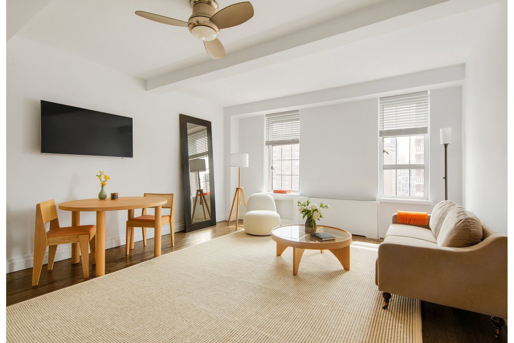 410 West 24th Street, Unit 15C