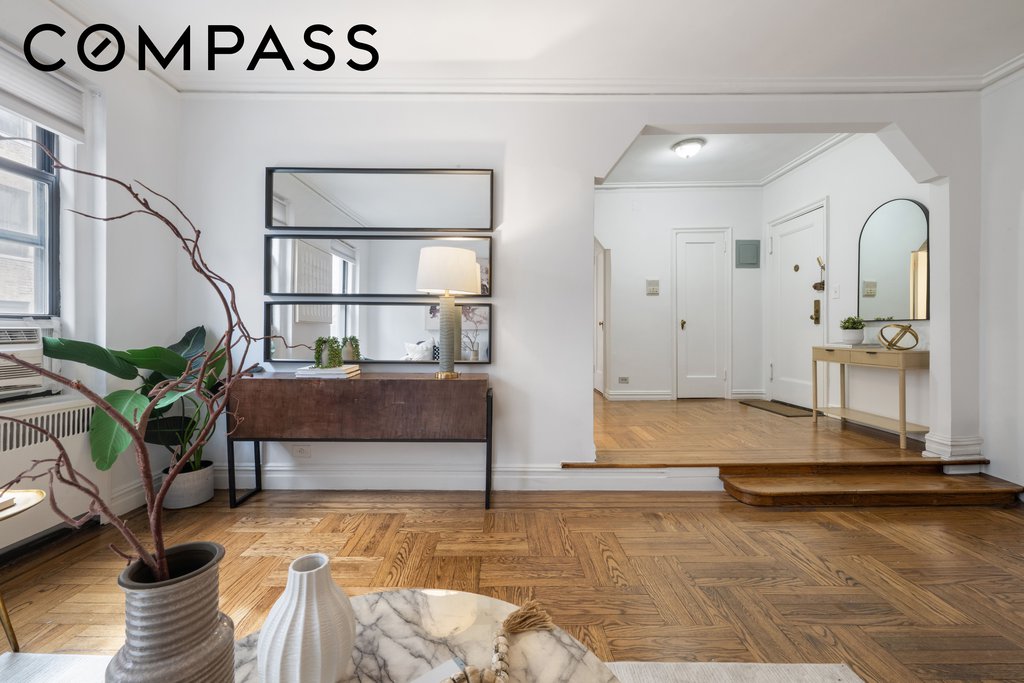 350 Cabrini Boulevard, Unit 7N photo 5