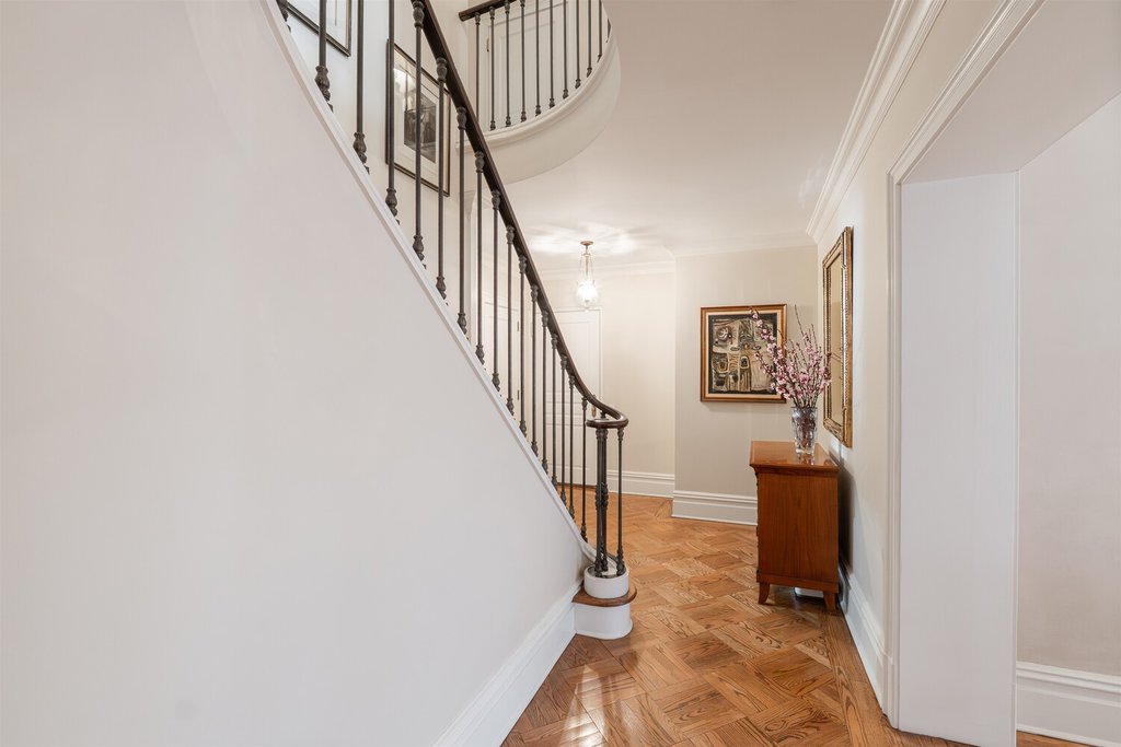 20 Sutton Place South, Unit 10/11A photo 12