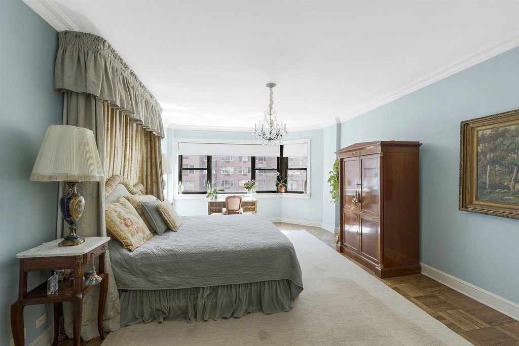 20 Sutton Place South, Unit 10/11A photo 18