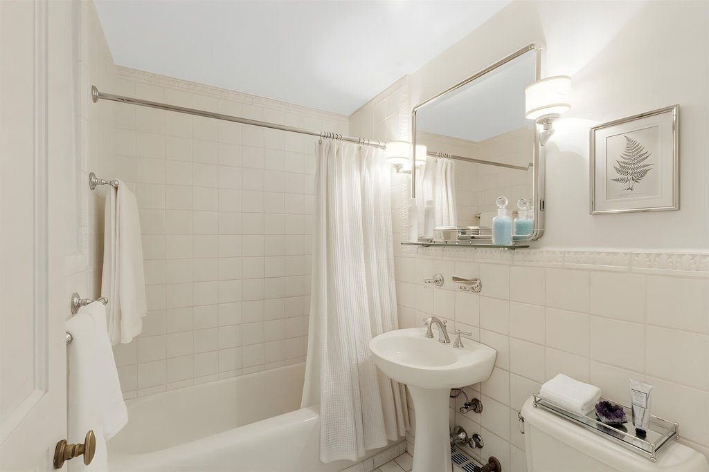 20 Sutton Place South, Unit 10/11A photo 28
