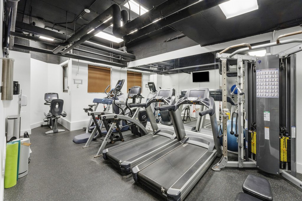 20 Sutton Place South, Unit 10/11A photo 30