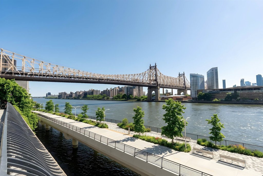 20 Sutton Place South, Unit 10/11A photo 35