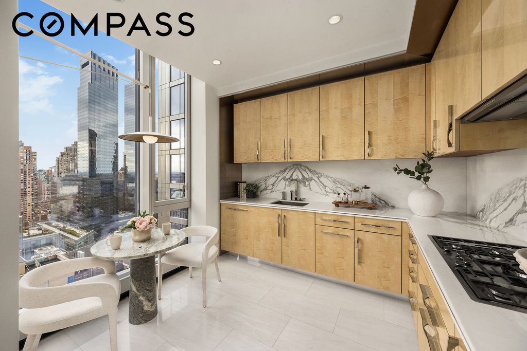 217 West 57th Street, Unit 34F photo 5