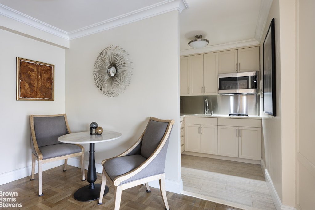230 East 15th Street, Unit 5R photo 3