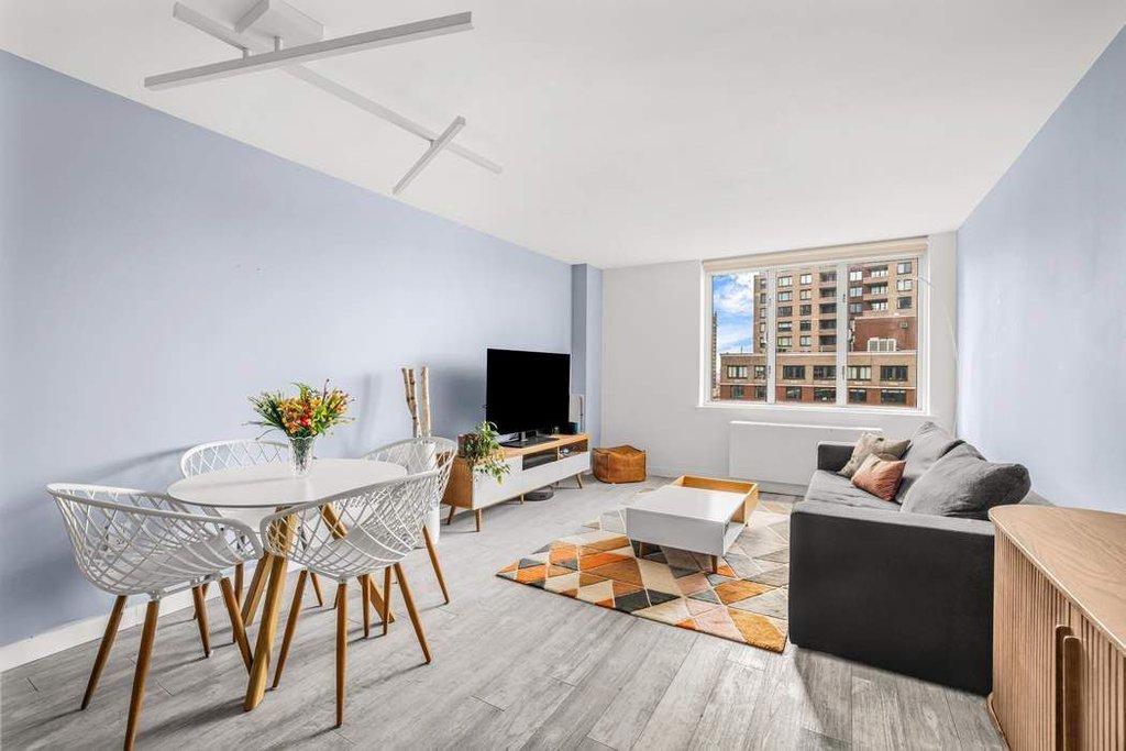 225 Rector Place, Unit 9J photo 5
