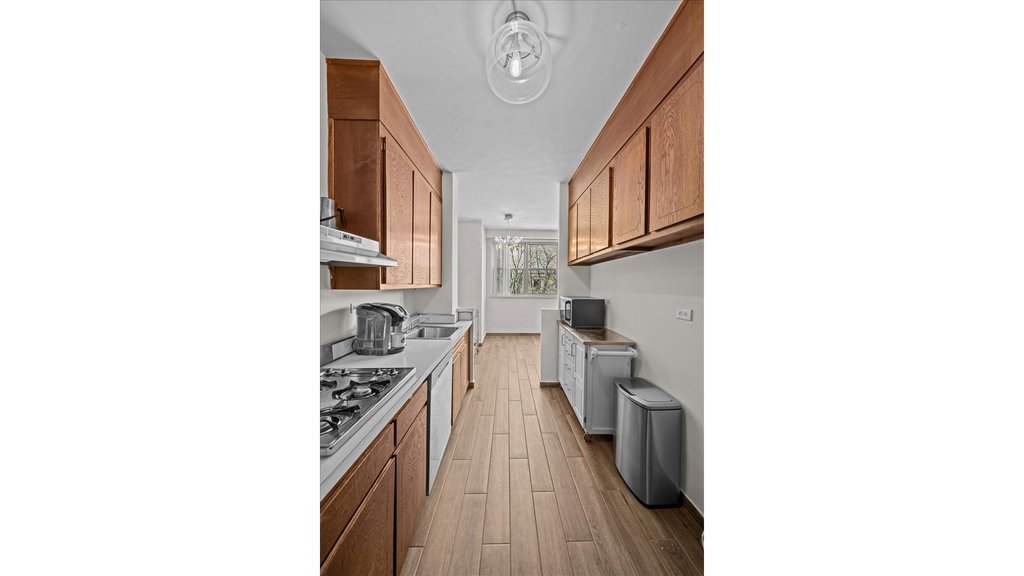 555 Kappock Street, Unit 4J photo 9