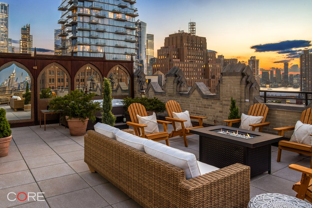 90 Franklin Street, Unit PH