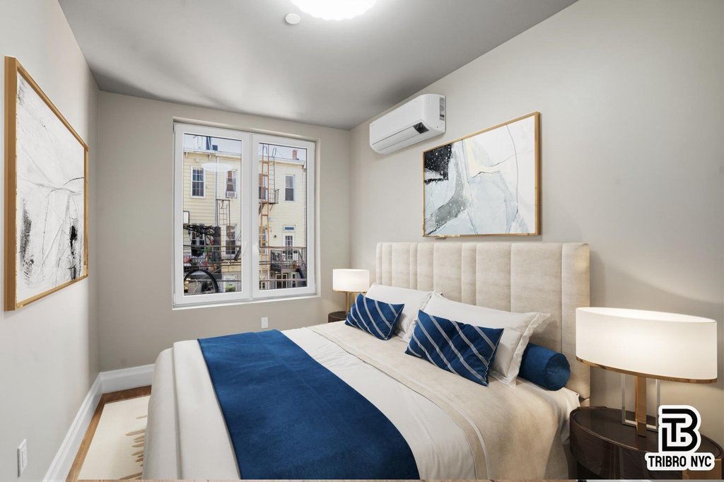 129 Russell Street, Unit 1E