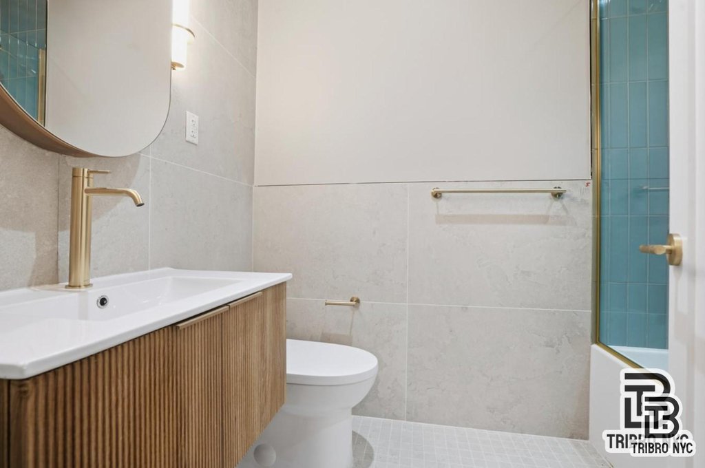 129 Russell Street, Unit 1E photo 12