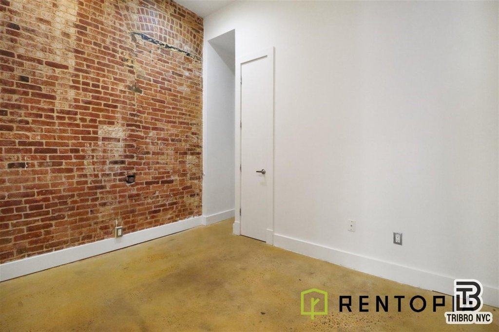 753 Lexington Avenue, Unit 1D photo 3