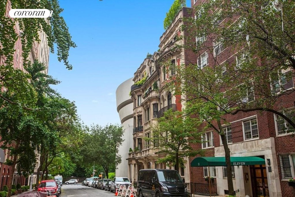 20 East 88th Street, Unit 4B photo 4