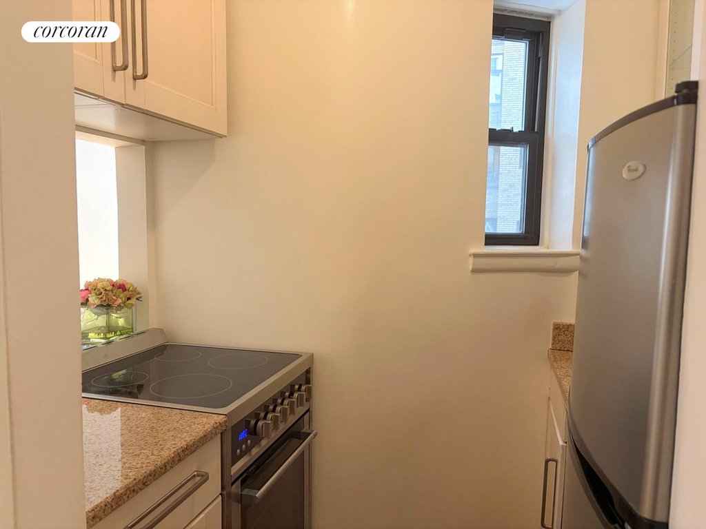 20 East 88th Street, Unit 4B photo 8