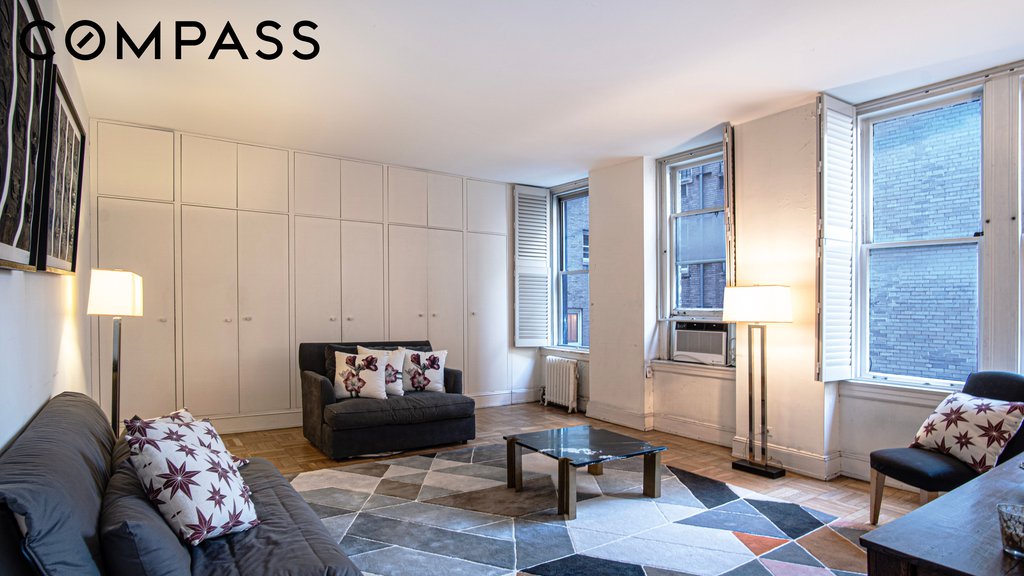 907 Fifth Avenue, Unit 4F photo 9