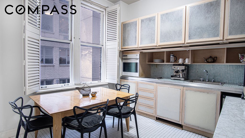 907 Fifth Avenue, Unit 4F photo 13