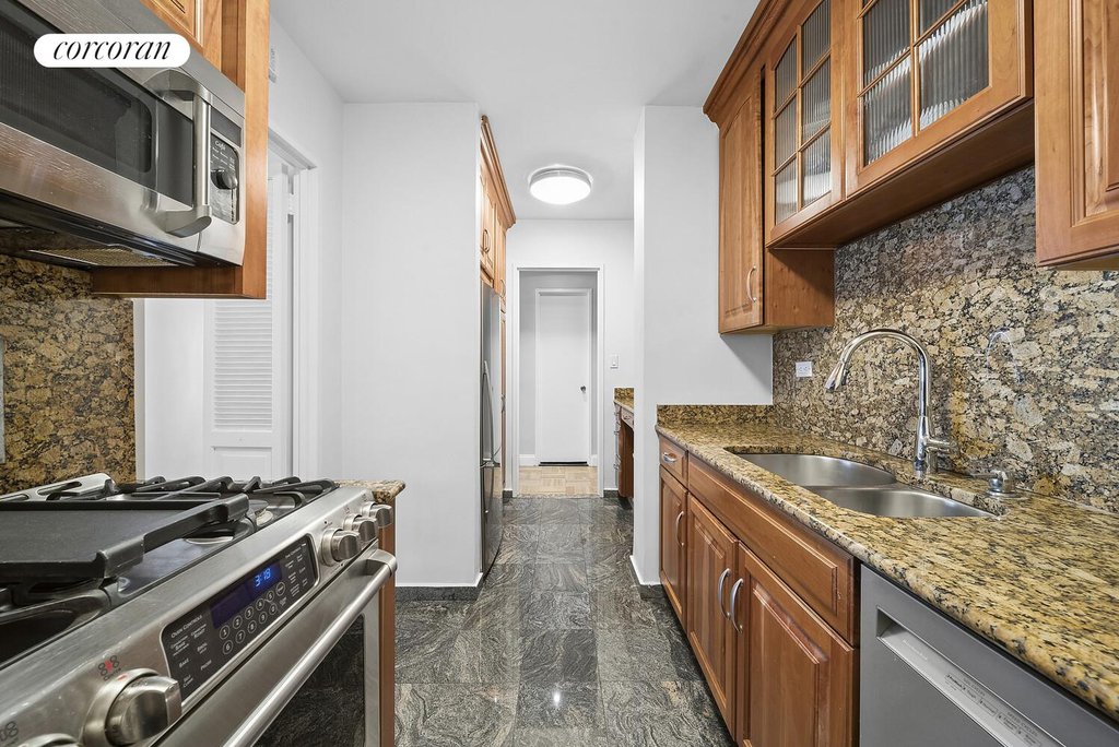 303 East 57th Street, Unit 11E photo 5