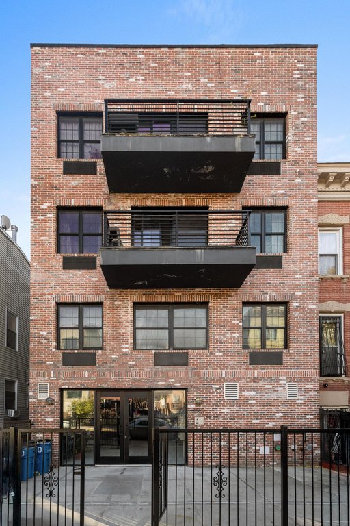 490 Van Buren Street, Unit 3A photo 2