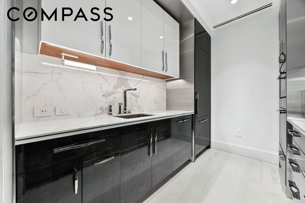 217 West 57th Street, Unit 36D photo 5