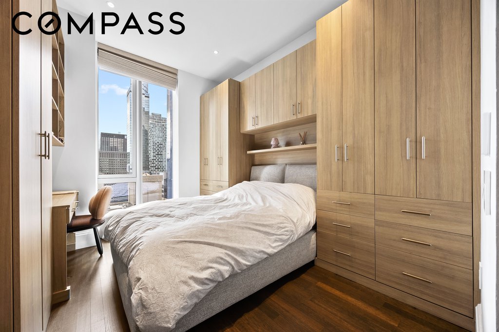 217 West 57th Street, Unit 36D photo 12