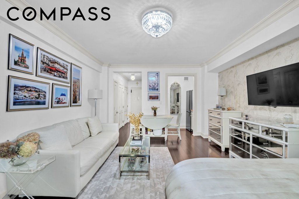 310 East 49th Street, Unit 1E