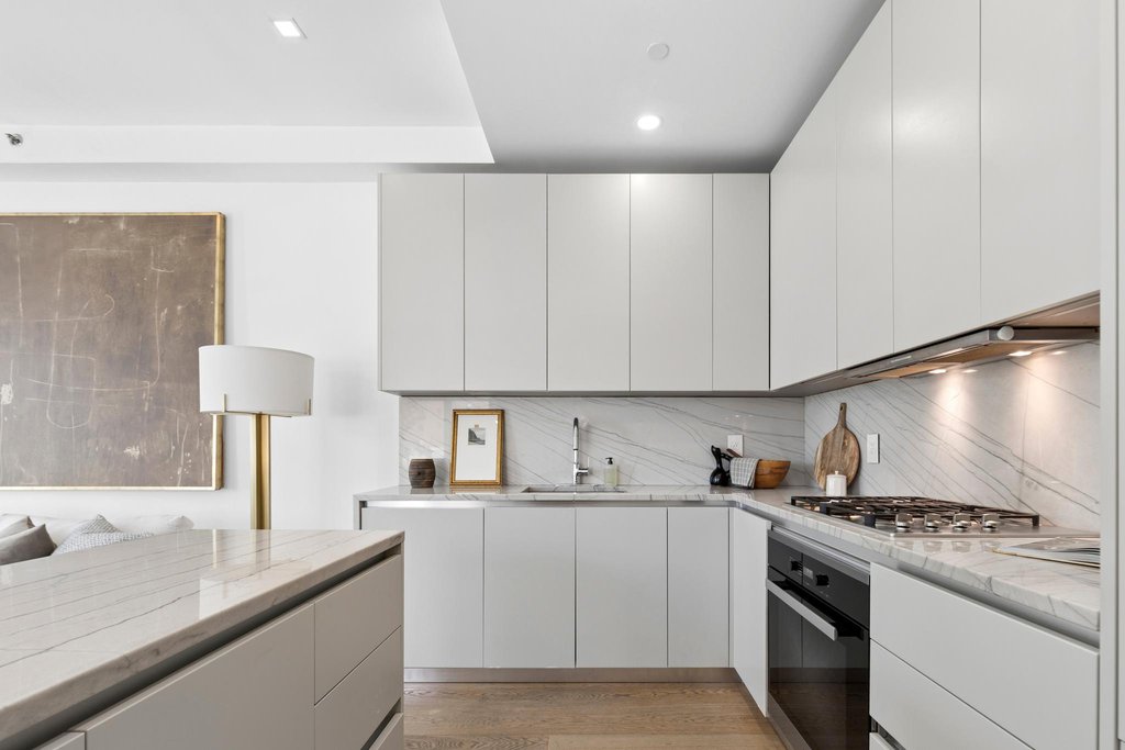 355 East 19th Street, Unit PH photo 5