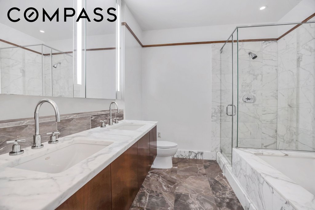 25 Columbus Circle, Unit 59F photo 4