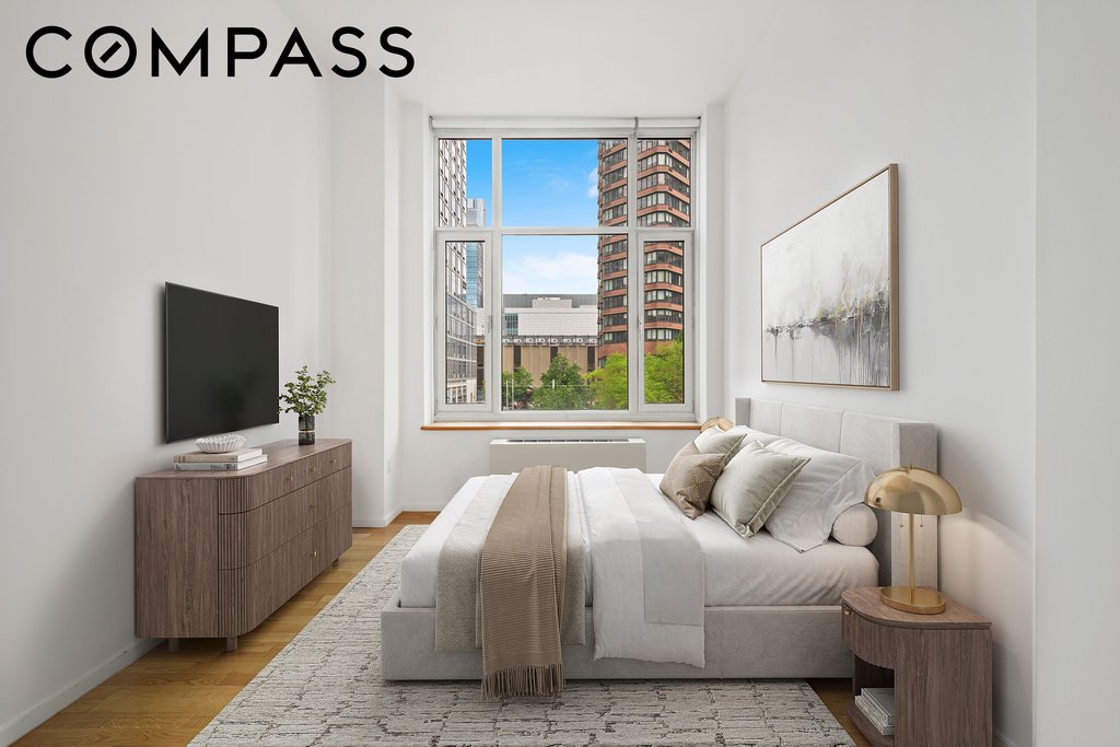 635 West 42nd Street, Unit 2H photo 9