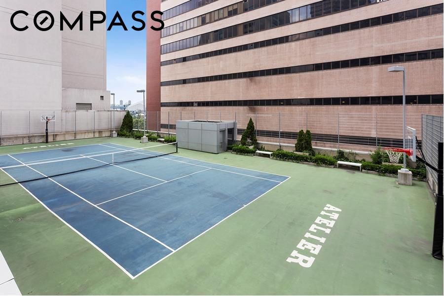 635 West 42nd Street, Unit 2H photo 14