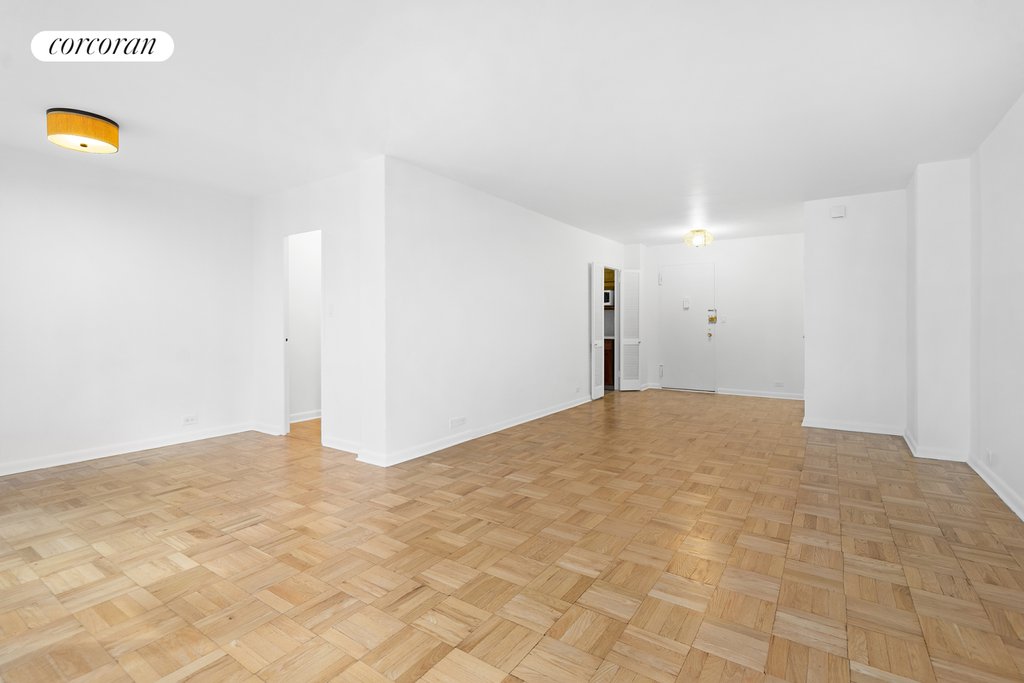 77 West 55th Street, Unit 15C photo 6