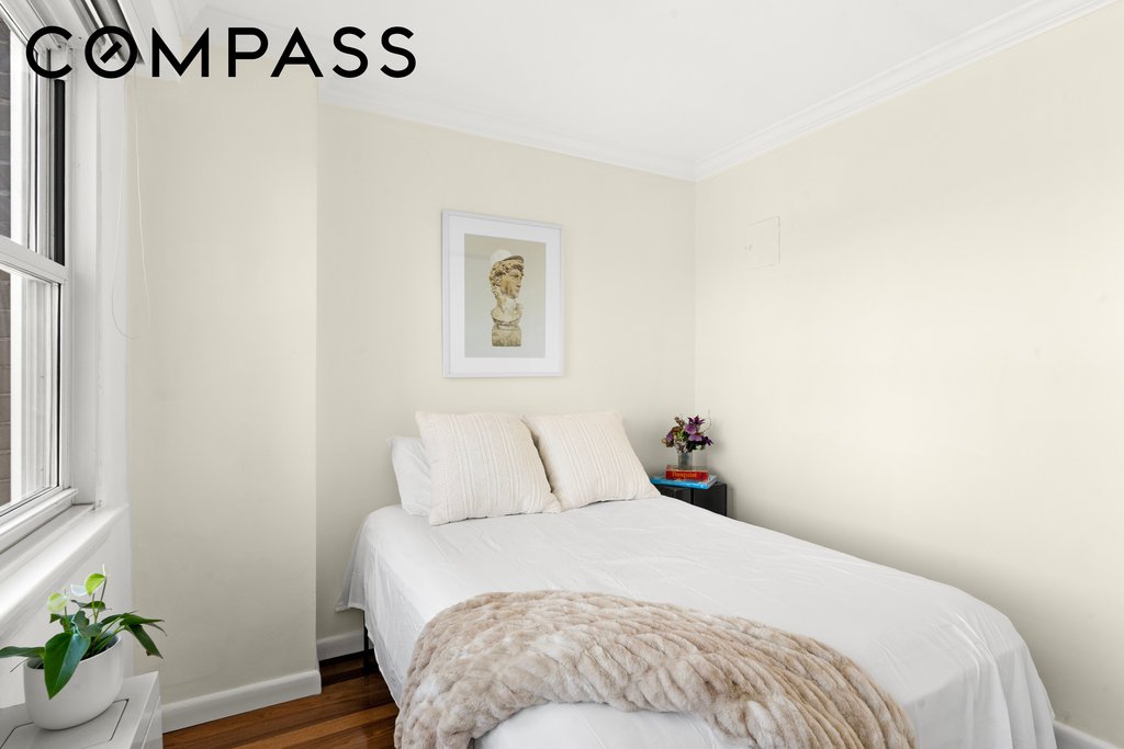 101 West 12th Street, Unit 15A photo 4