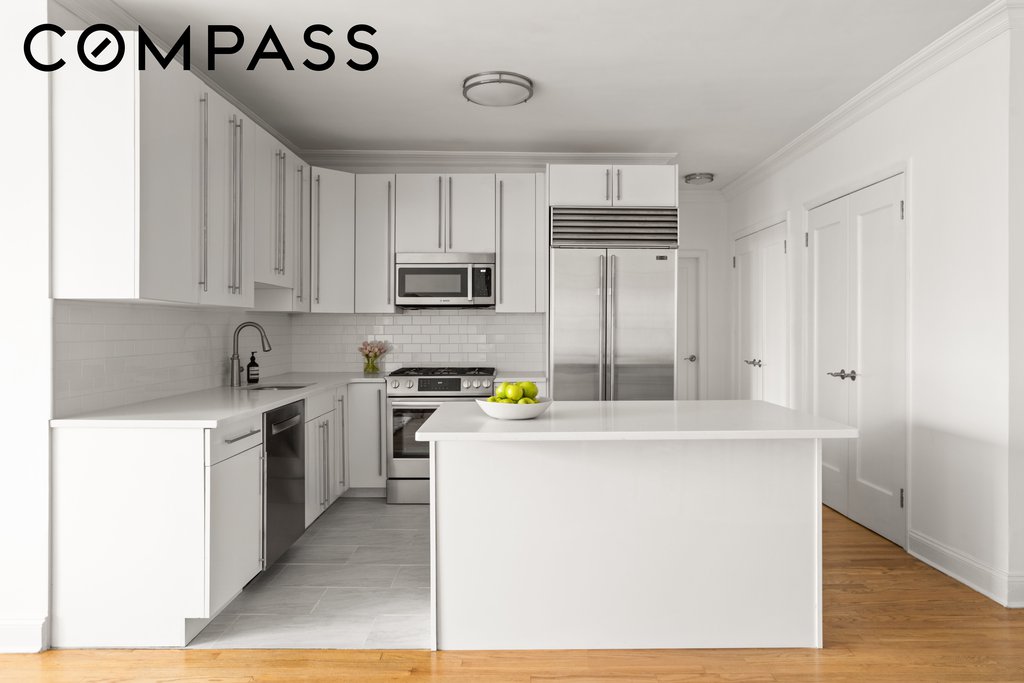 440 East 62nd Street, Unit 17BC photo 5